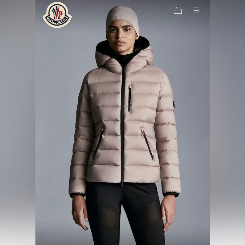 MONCLER 25S SHORT DOWN JACKET 299